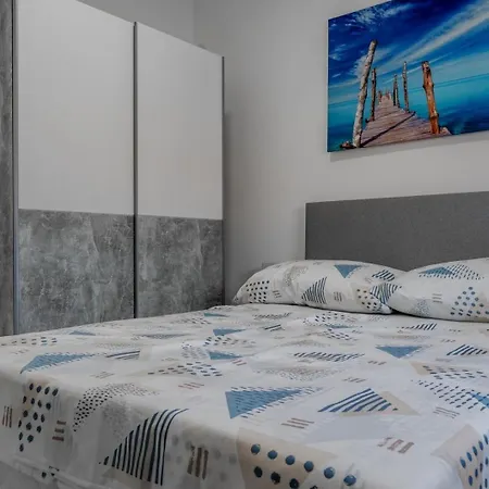 Апартаменты With Parking Space - 23251