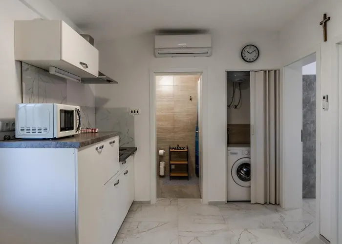 With Parking Space - 23251 Вир