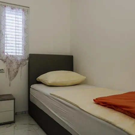 Apartment With A Parking Space - 23251 Vir