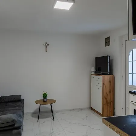 With A Parking Space - 23251 Apartment